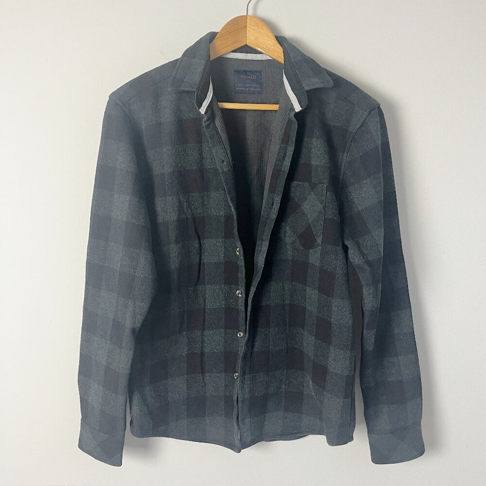 2/$30 Nomad Men's Flannel Button Down Shirt Gray Black Plaid Small